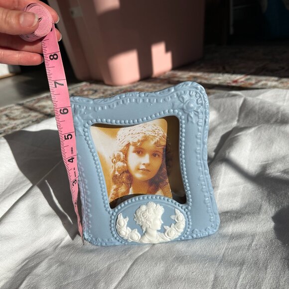 Vintage Blue Ceramic Photo Frame Set – Victorian Cameo Design - Picture 5 of 14